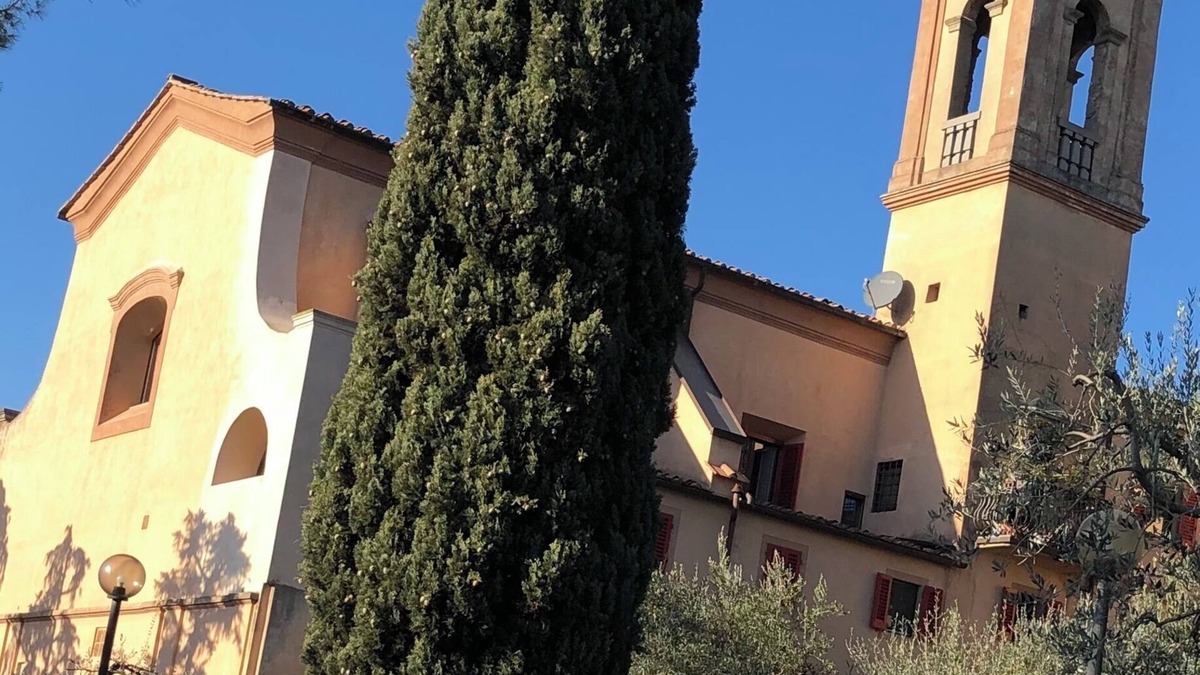 Calenzano Apartment | 17th century monastery view Florence