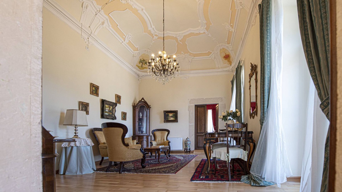 Capestrano House | 17th century stately home