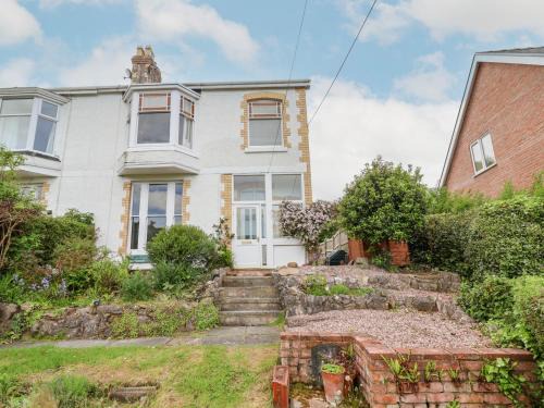Meliden House | 18 Ffordd Tanrallt