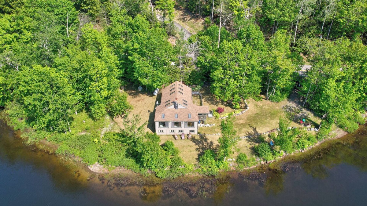 Bucksport Cottage | 180 Degree Lakefront Views-Fire Pit-Swimming