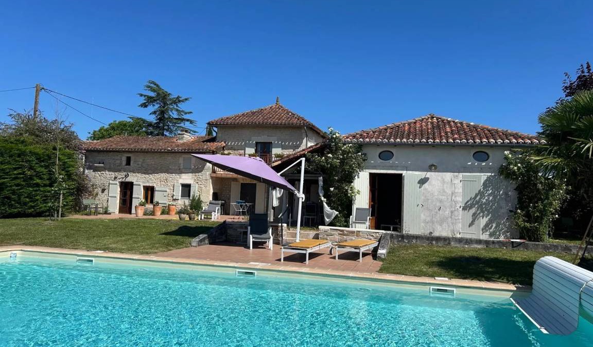 Champagne-et-Fontaine House | 180 m² House ∙ 3 bedrooms ∙ 6 guests