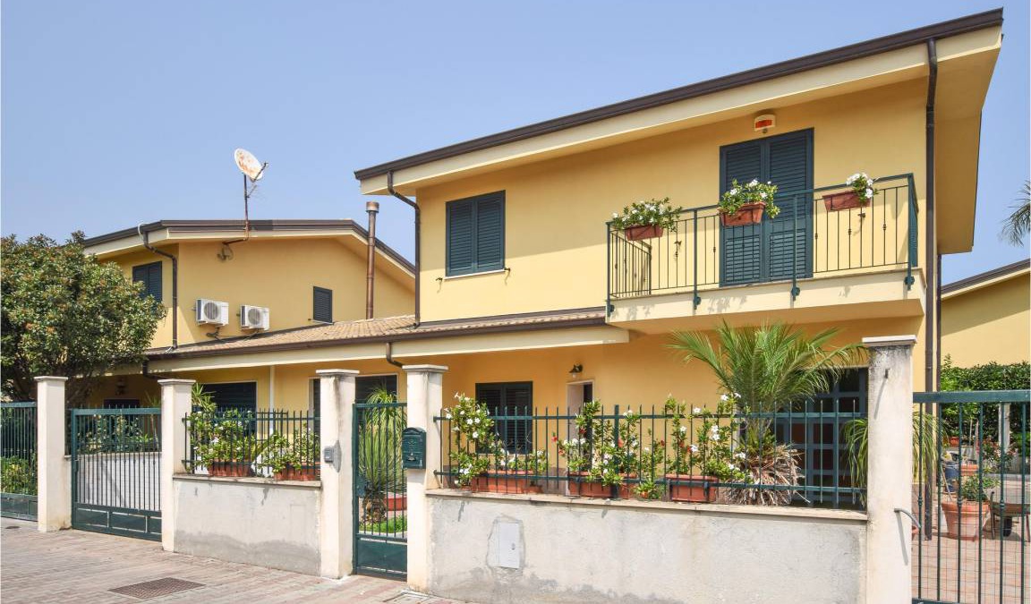 Porto Salvo House | 180 m² Maisonette ∙ 5 bedrooms ∙ 14 guests