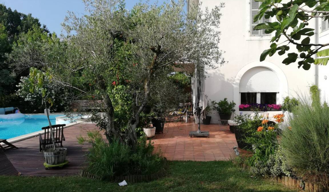 Dax House | 180 m² Gîte ∙ 3 bedrooms ∙ 6 guests