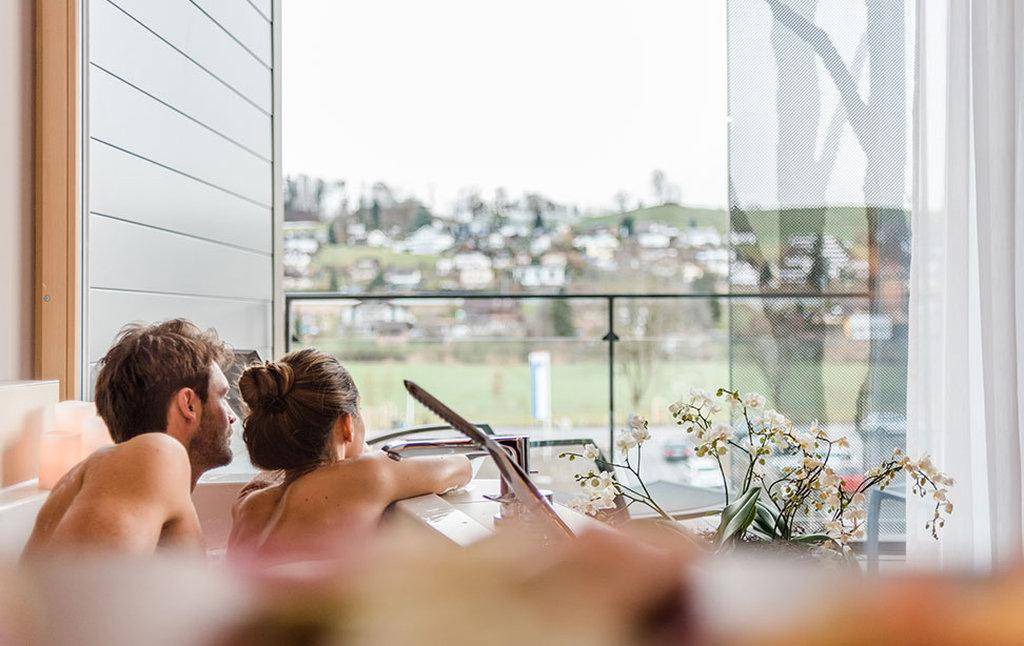 Gwatt Hotel | 180 m² Hotel ∙ 2 bedrooms ∙ 127 guests