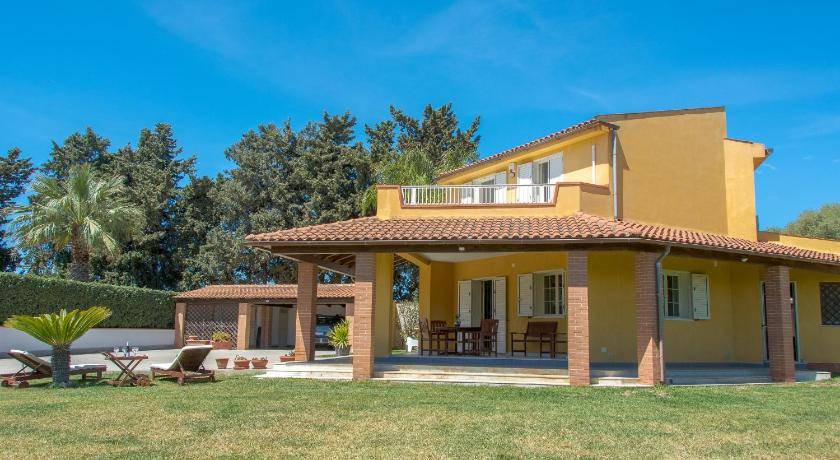 Arenella House | 180 m² House ∙ 3 bedrooms ∙ 7 guests