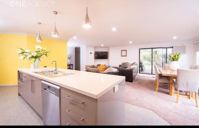Wynyard House | 180 m² House ∙ 4 bedrooms ∙ 8 guests