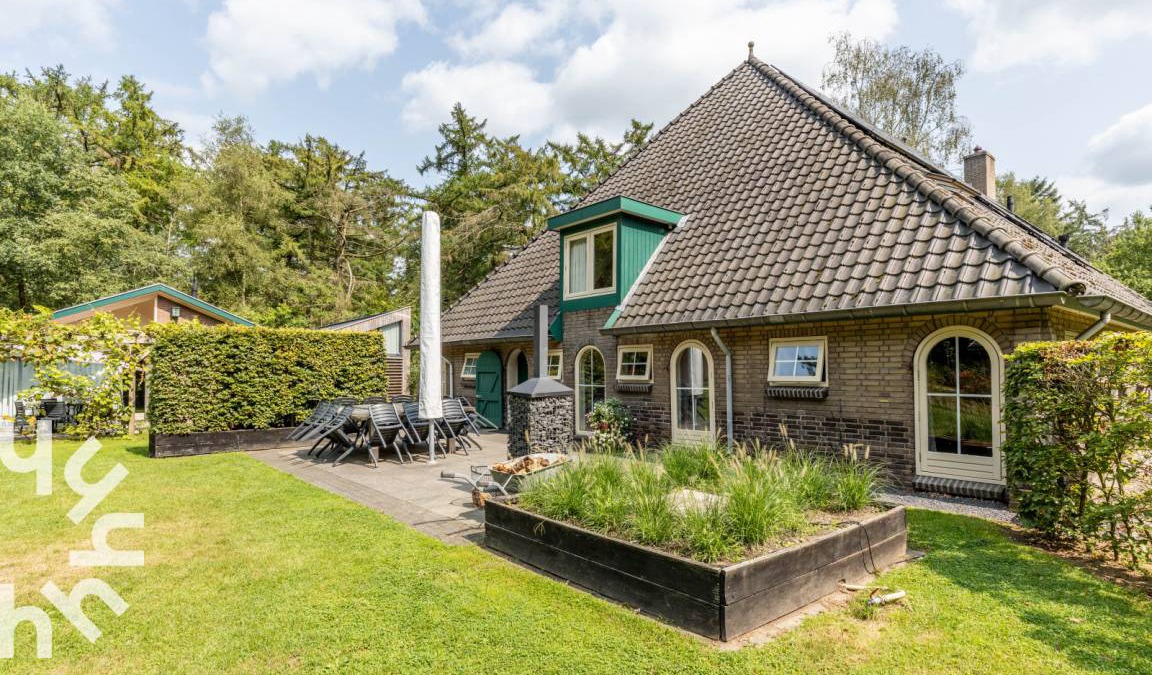 Zelhem House | 180 m² House ∙ 4 bedrooms ∙ 12 guests