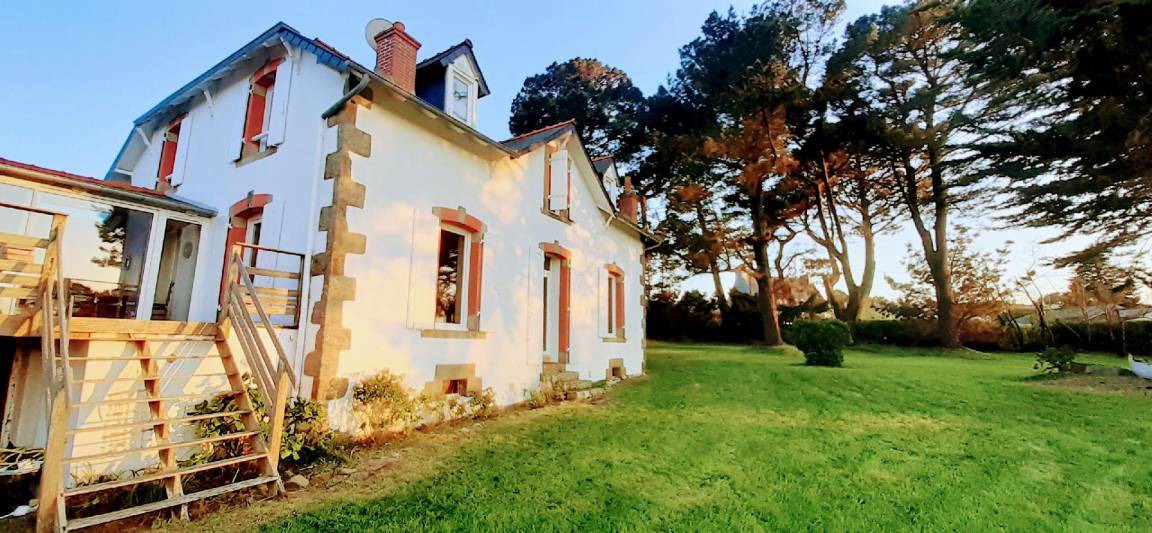 Pleumeur-Bodou House | 180 m² House ∙ 4 bedrooms ∙ 6 guests