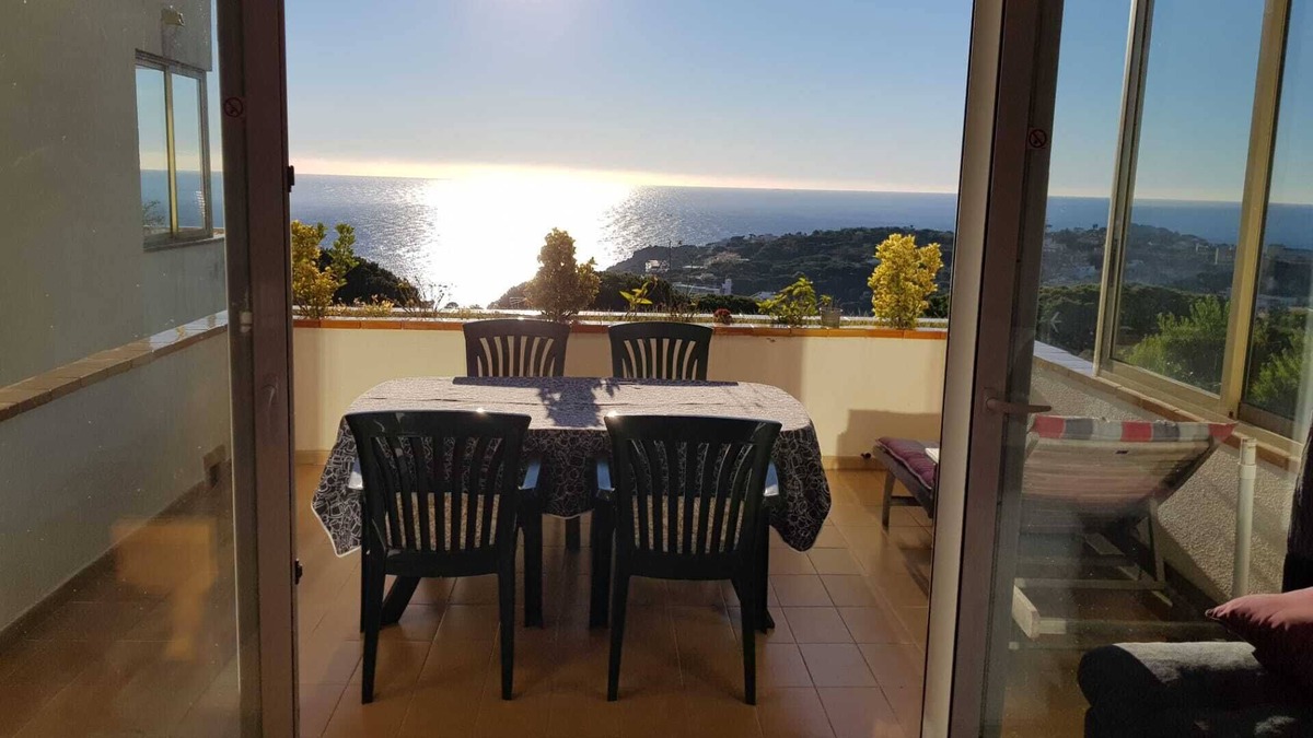 Sant Feliu de Guixols Apartment | 180° Sea view, 1 km beach, Quiet, Pool, Parking (Box), Air-conditioned, Wifi