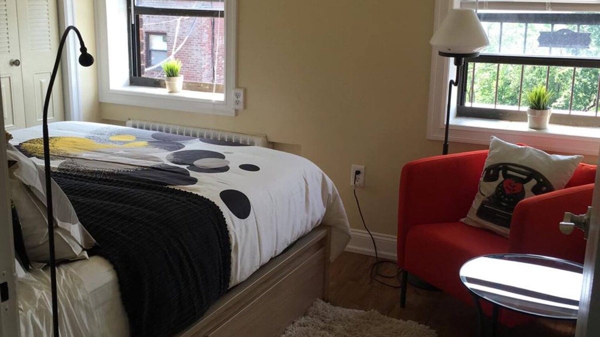 Industry Apartment | 1807 2D · Modern Brand 1bed Apt/Parking Available- 20 min to NYC