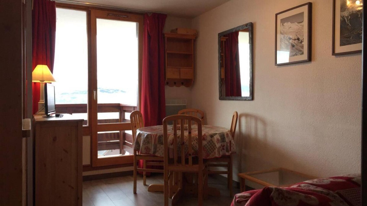 Vallandry Apartment | 180m from resort center, 1st floor, view valley, balcony, tv, ski locker, 24m², Peisey-Vallandry