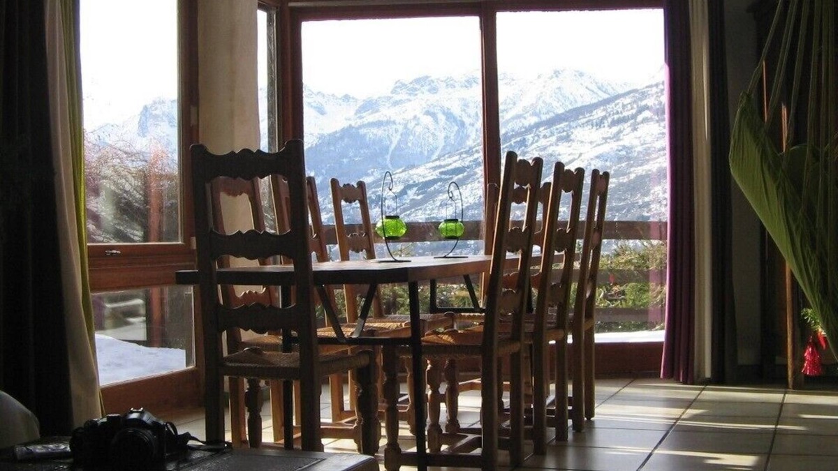 Briancon Ski Chalet | 180m² family home with exceptional south-facing views. Linen and Internet provided