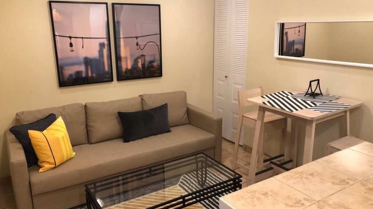 Industry Apartment | 1817 1D · Superb 1bed Apt.-20 Min to NYC/Parking Avail.