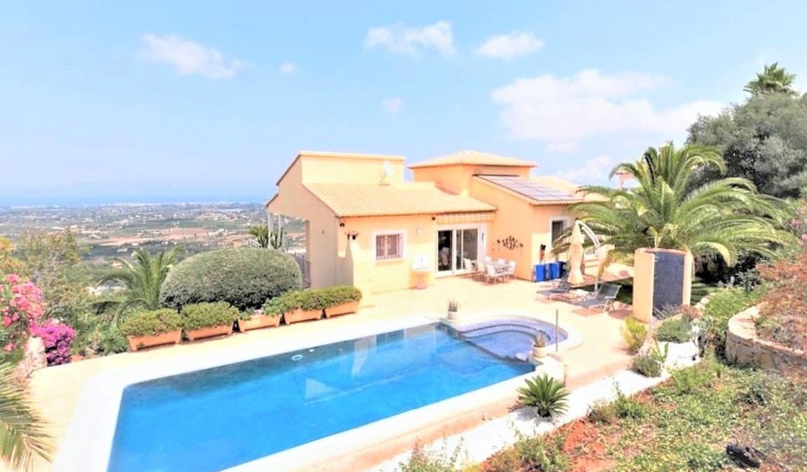 Pedreguer Villa | 185 m² Villa ∙ 3 bedrooms ∙ 6 guests