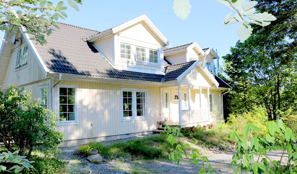 Stenhamra House | 185 m² House ∙ 4 bedrooms ∙ 14 guests