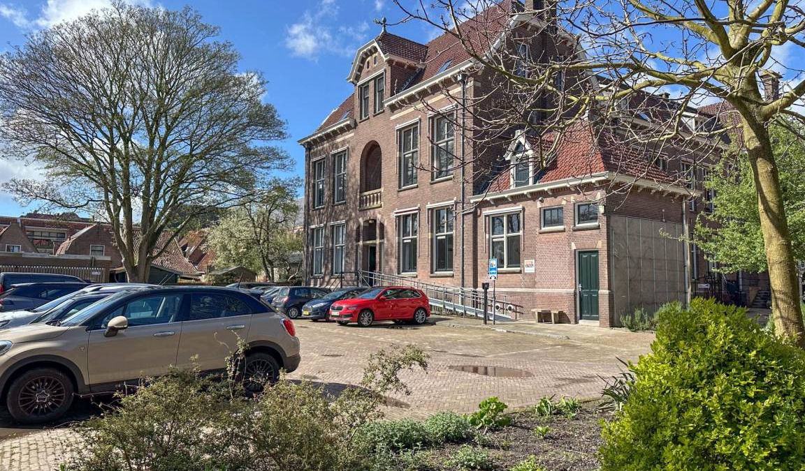 Enkhuizen House | 185 m² House ∙ 11 bedrooms ∙ 32 guests