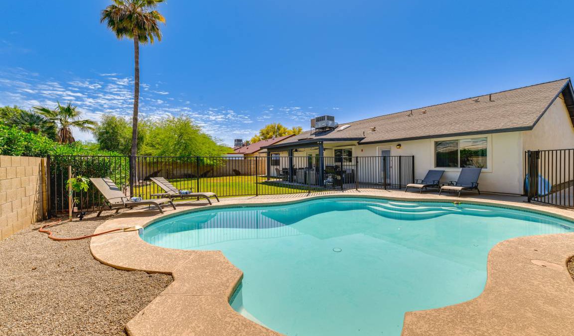 Dobson Ranch House | 185 m² House ∙ 4 bedrooms ∙ 8 guests