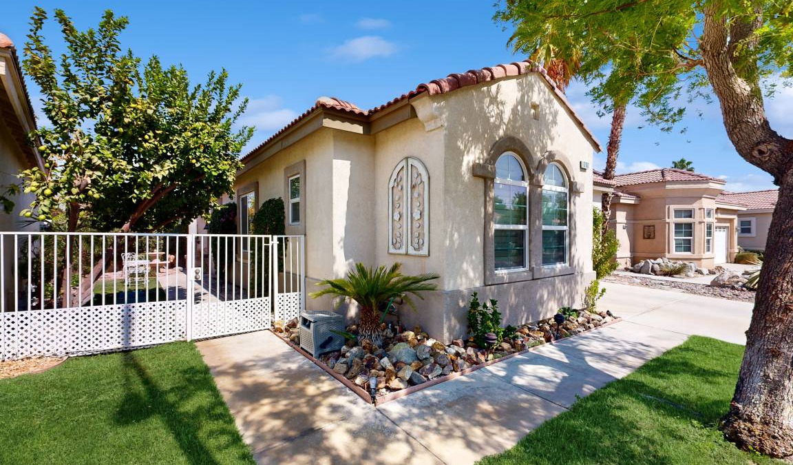 Indio House | 186 m² House ∙ 2 bedrooms ∙ 6 guests