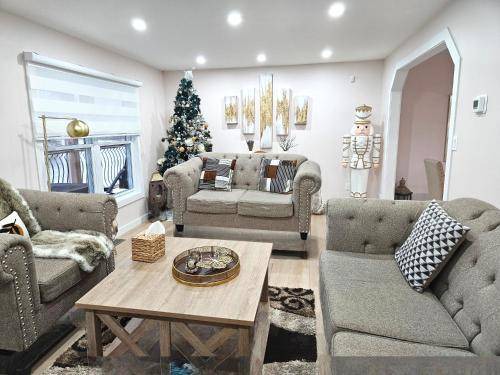Wasaga Beach Villa | 186 m² Villa ∙ 5 bedrooms ∙ 10 guests