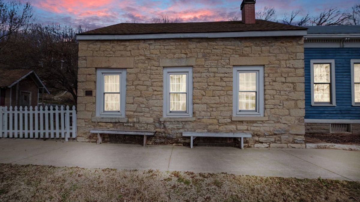 Grafton House | 1870's Estate Style Home with private courtyard.