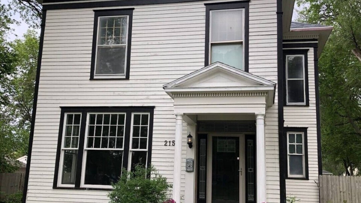 Mitchell House | 1888 Victorian House