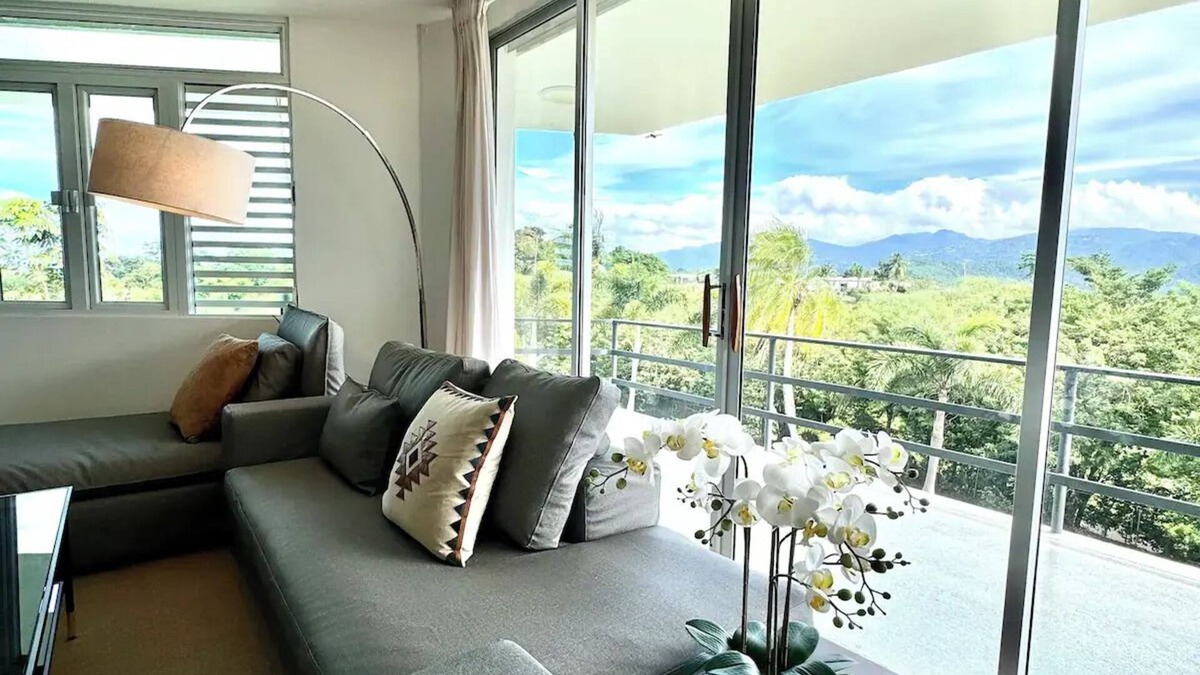 Carolina House | 18min to airport:Hacienda w/Pool[Ocean & Mtn view]