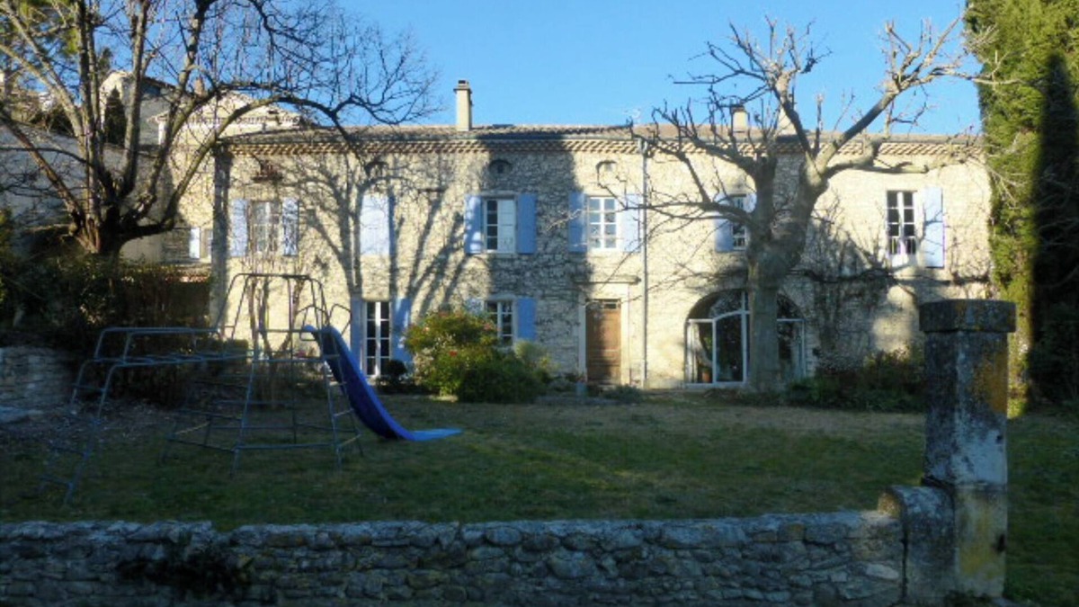 Sauzet House | 18th century Mas Provençal with swimming pool and fenced garden in village