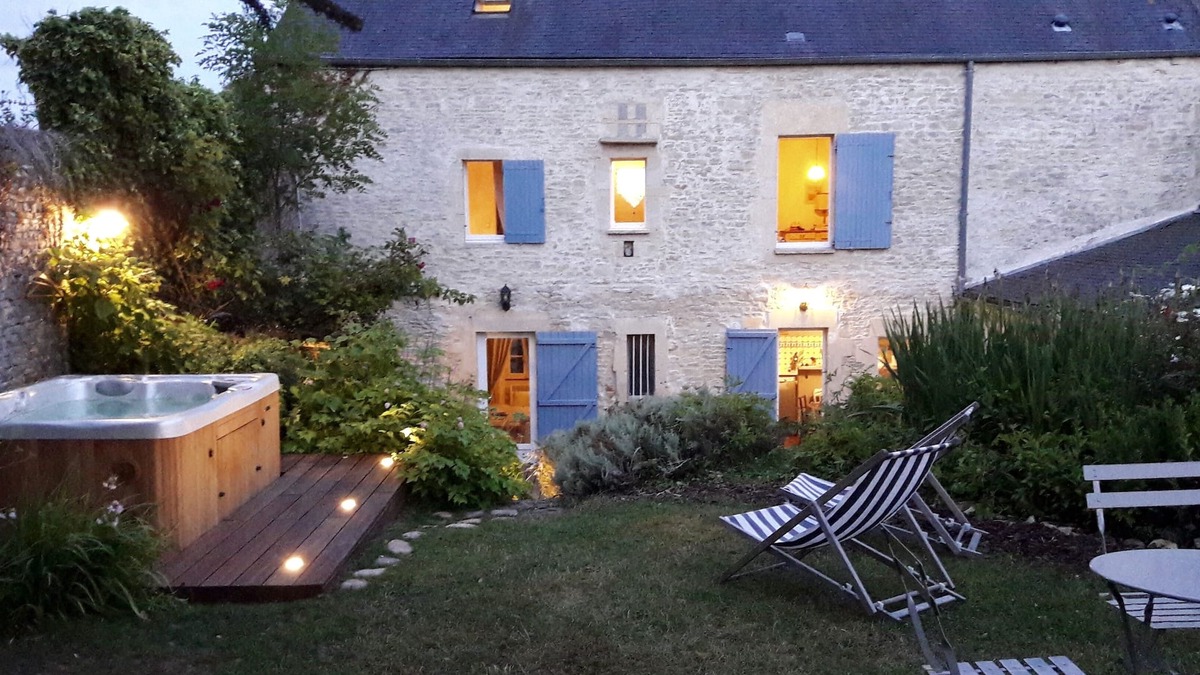 Ver-sur-Mer House | 18th century stone house in the heart of the D-Day landing beaches