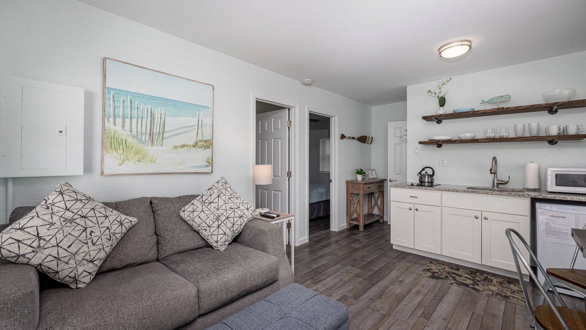 Cape May - Wildwood Cottage | 18th Street Cottage #2