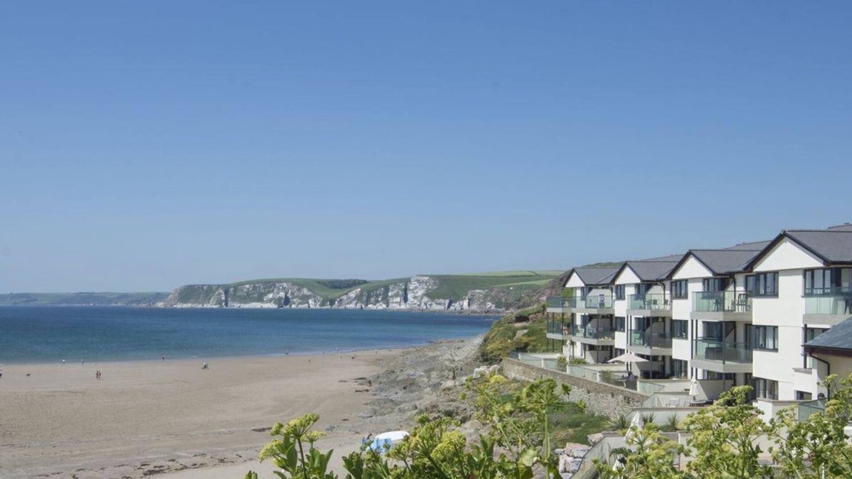 Bigbury-on-Sea Cottage | 19 BURGH ISLAND CAUSEWAY, family friendly in Bigbury-On-Sea
