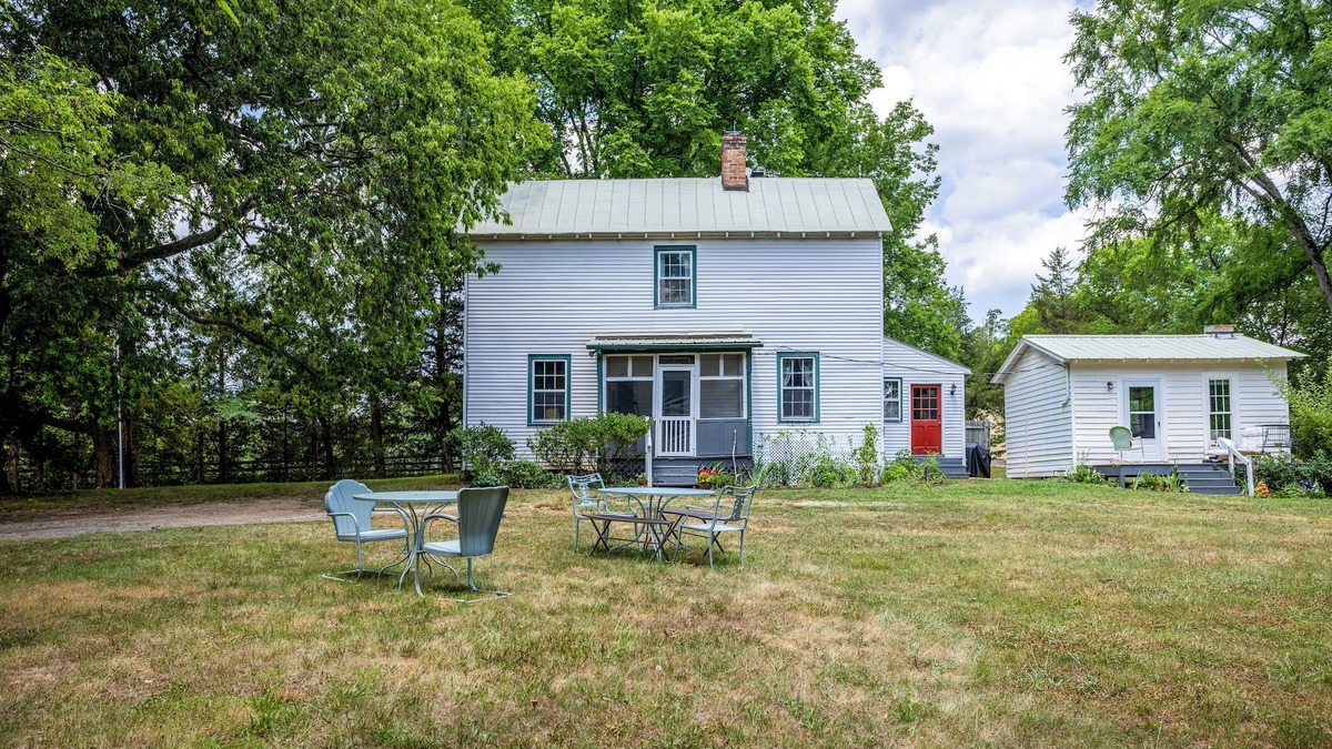 Richmond Other | 1900's Tuckahoe Farmhouse, a stroll away from Thomas Jefferson's childhood home