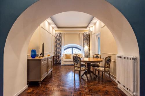 Arenella Apartment | 1912 - Marinelli House