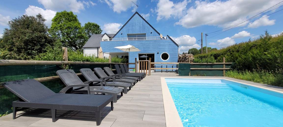 Marcey-les-Greves House | 192 m² Gîte ∙ 5 bedrooms ∙ 15 guests