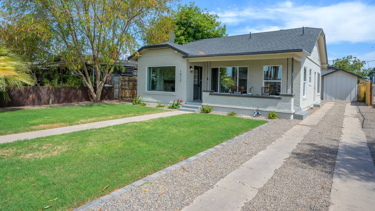 Garfield House | 1930's Charming Updated Home By Downtown PHX in Historic Garfield Neighborhood!