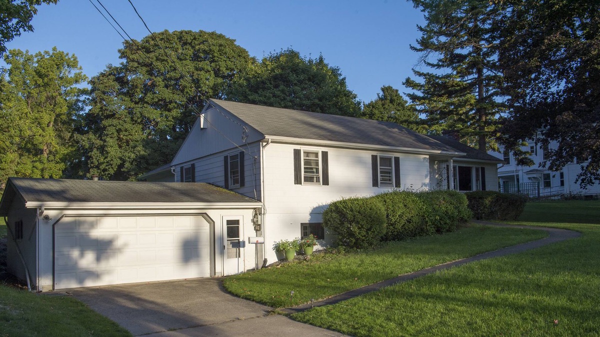 Town of Ledyard House | 1950s Style Ranch in the Heart of the Village