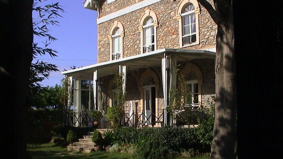 Salinas Villa | 19C charming & large house, sea views, beach at 150m, private garden