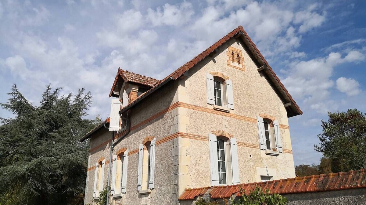 Boulleret Cottage | 19th c. cottage, jacuzzi, Loire, sleeps 6