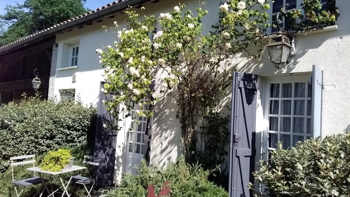 Arsac House | 19th century building 3 stars *