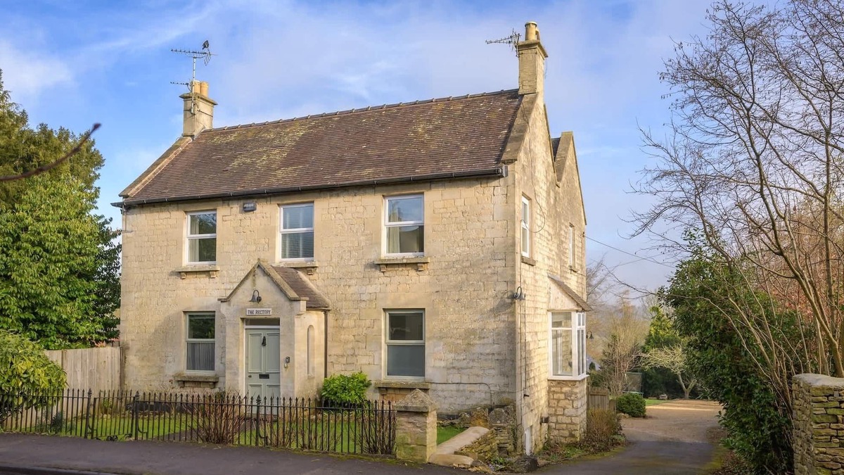 Edge House | 19th Century House, Private Parking, nr Painswick