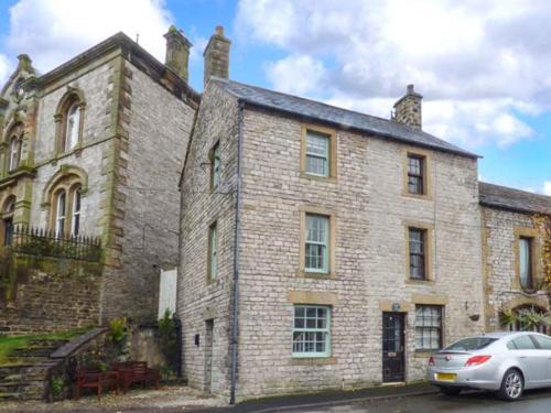 Tideswell House | 1A Market Square