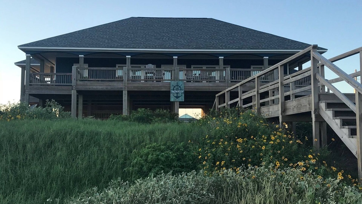 Crystal Beach House | 1AmazingView Beachfront home - Sleeps 26 Crystal Beach 9 yrs of 5-Star Reviews