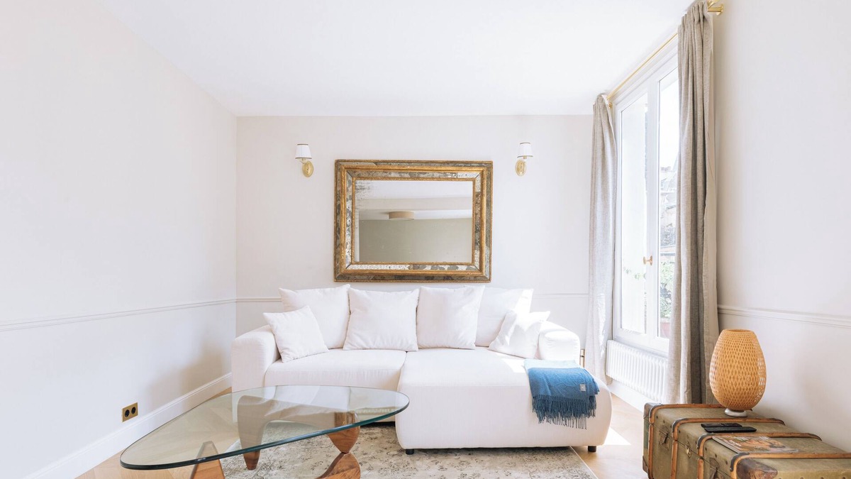 Quartier de la Place-Vendome Apartment | 1BD Apart w/Balcony in Concorde