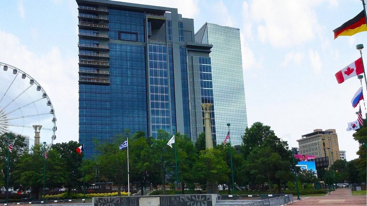 Downtown Atlanta Resort | 1BD/Atlanta - Downtown w/Rooftop Pool and Pool Bar!