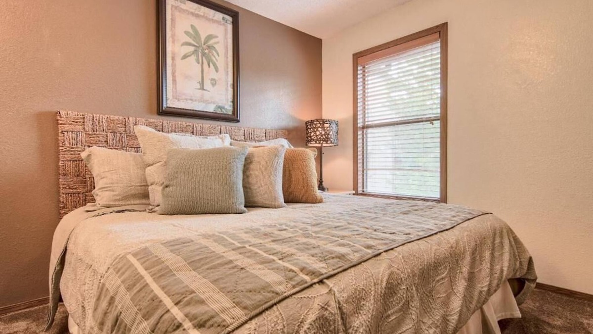 Indian Point Resort | 1BD/Top Family Resort on Indian Point on Table Rock Lake in Branson, Mo