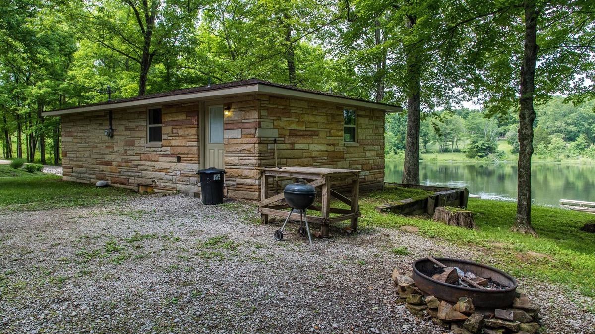 Kurtz Cottage | 1BR, 1BA cottage
