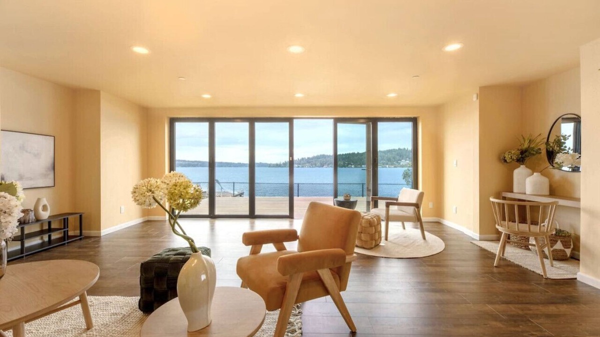 Issaquah House | 1BR 2BA Lower Unit with Lake Access - Prime Spot