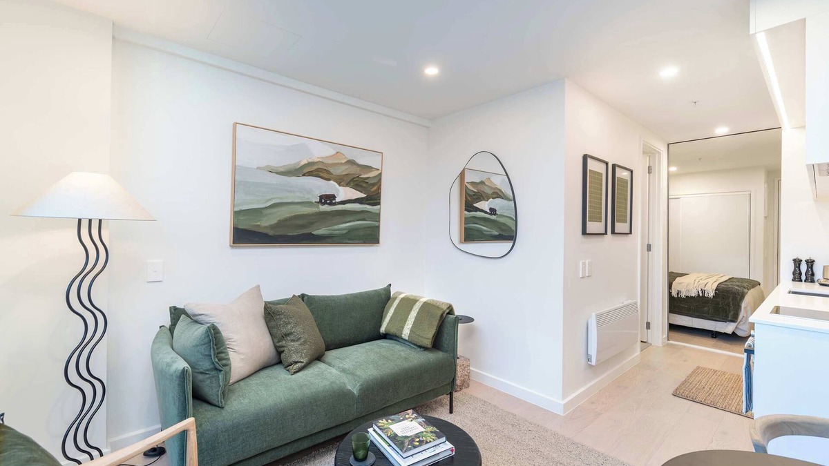 Te Aro Apartment | 1BR Alpha APT - Central Stay, Top Amenities