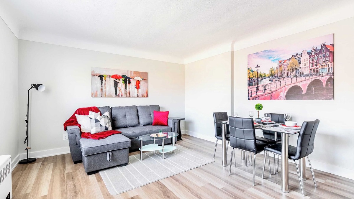 Hamilton Apartment | 1BR Apartment in Corktown Hamilton!