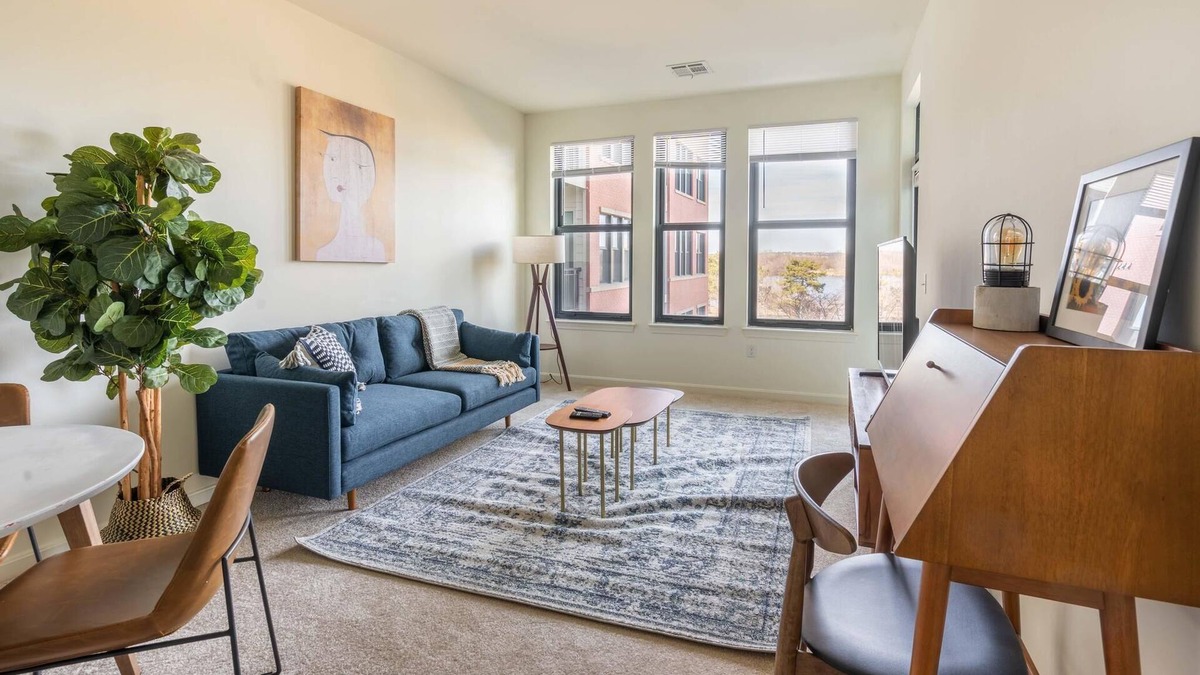 Assembly Square Apartment | 1BR Apartment in Somerville + Amenities