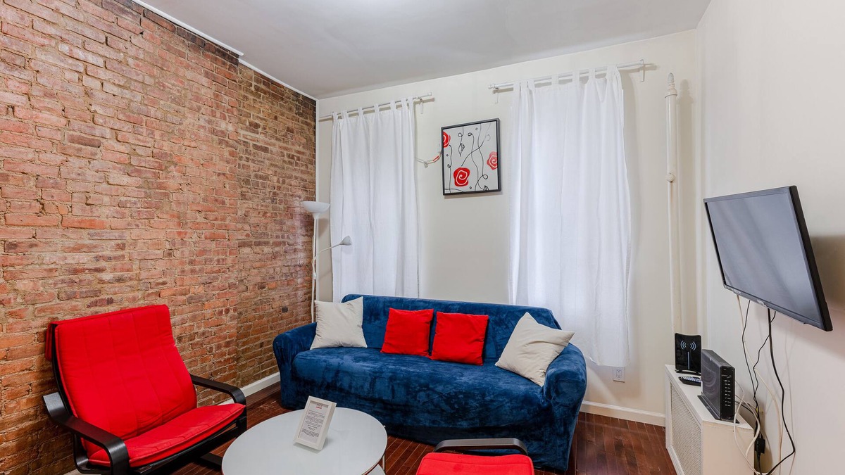 East Harlem Apartment | 1BR Apartment Off Park 4C